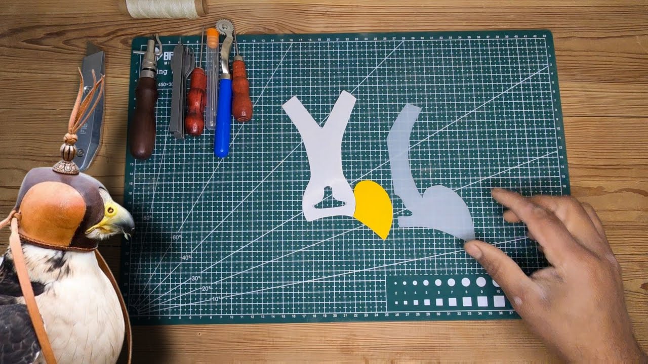 DIY Falconry dutch Hood for Peregrine Falcon- part one