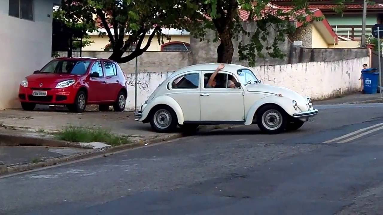Fusca Standard 1975 - Momento do cotidiano em 2011