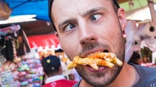 EATING PICKLED CHICKEN FEET | PATITAS DE POLLO IN MEXICO