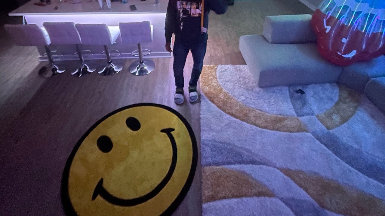 Market Smiley Rug I FOUND CRAZY NEW HOME DECOR! π€© *CHINATOWN MARKET SMILEY RUG UNBOXING ...