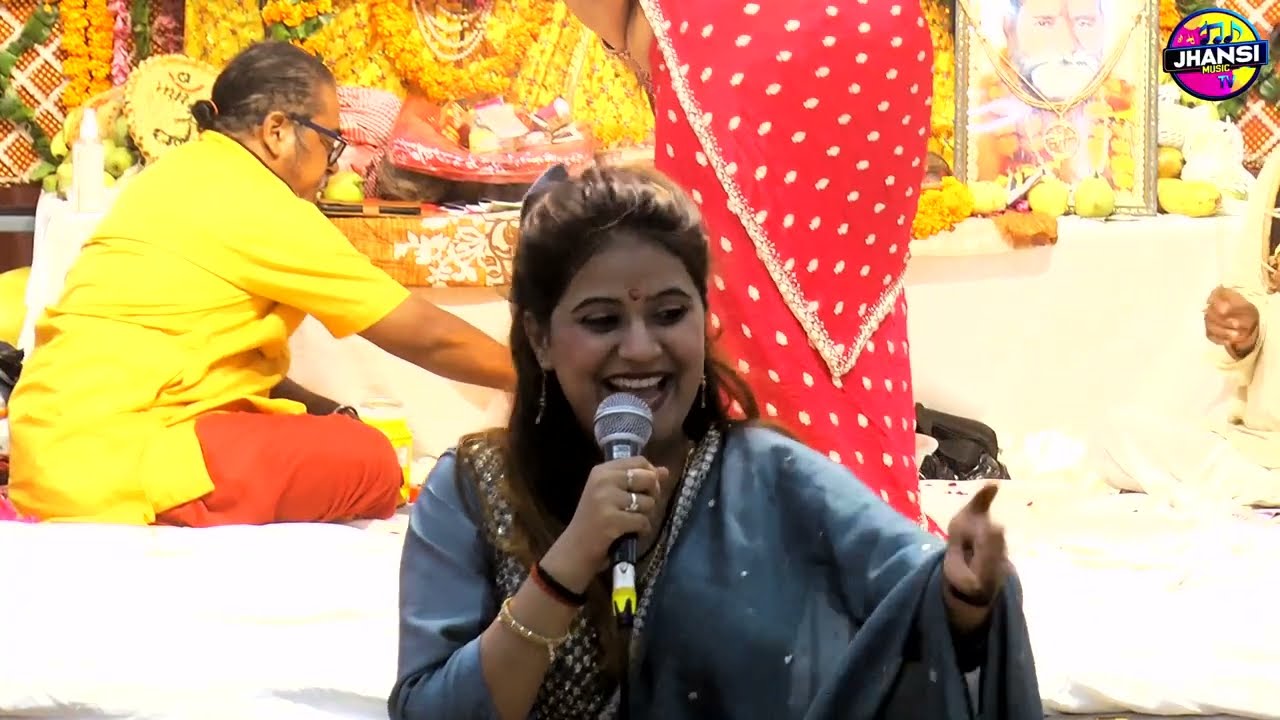 माँ अपने भक्तों की लाज !! Bachane Aaja !!