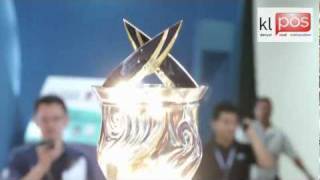 Piala Monsoon Cup Hasil Rekaan Jutawan Berlian 22/11/2011