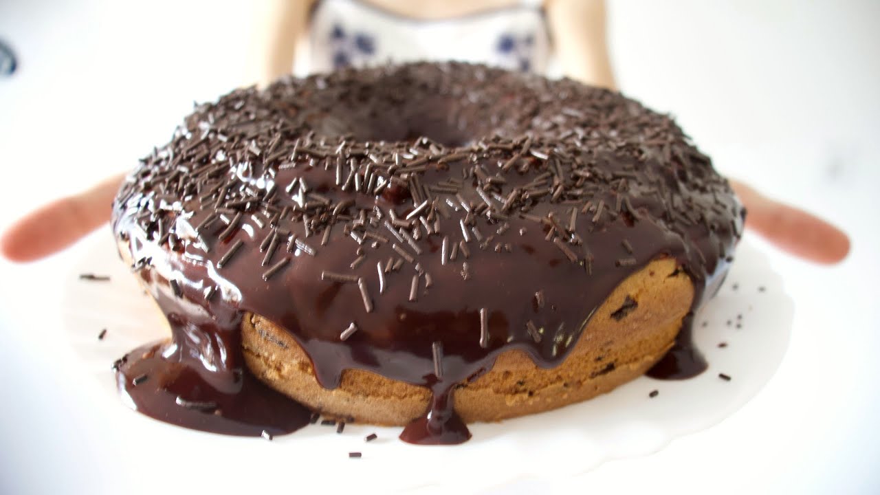 Vegan Chocolate Cake with Chocolate Sprinkles (Ant Cake)