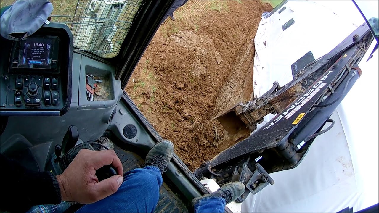 Cadır kenar kazısı ve alt yapı kazısı