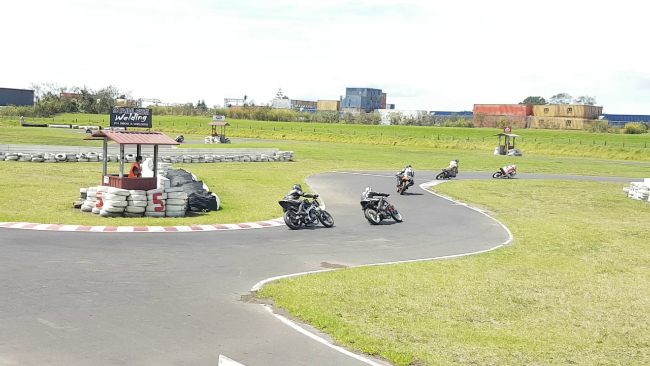 Bucket Racing Mt Wellington Rnd5: A Grade R1 - YouTube