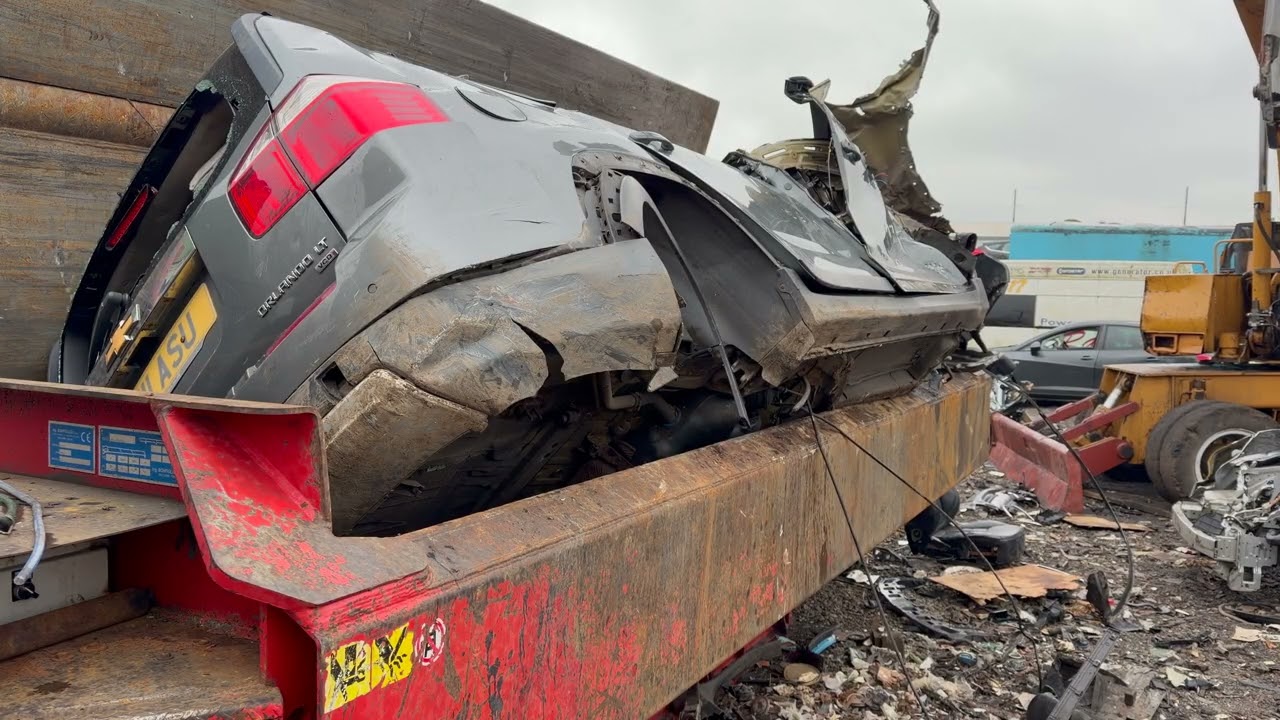 Cars Crushed Into Perfect Cubes 🧊