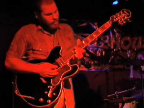 DEAR AND THE HEADLIGHTS: Carl Solomon Blues (Live)