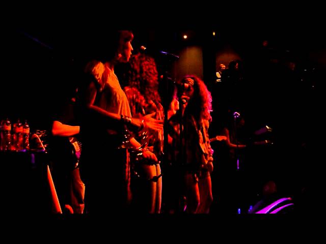 Drizabone Soul Family - Brightest Star - Live in London 2011