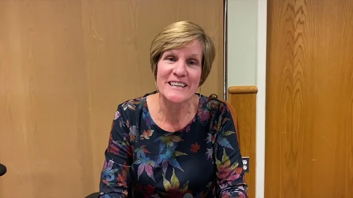 Now Just One Minute Episode 36 - Julie Dow