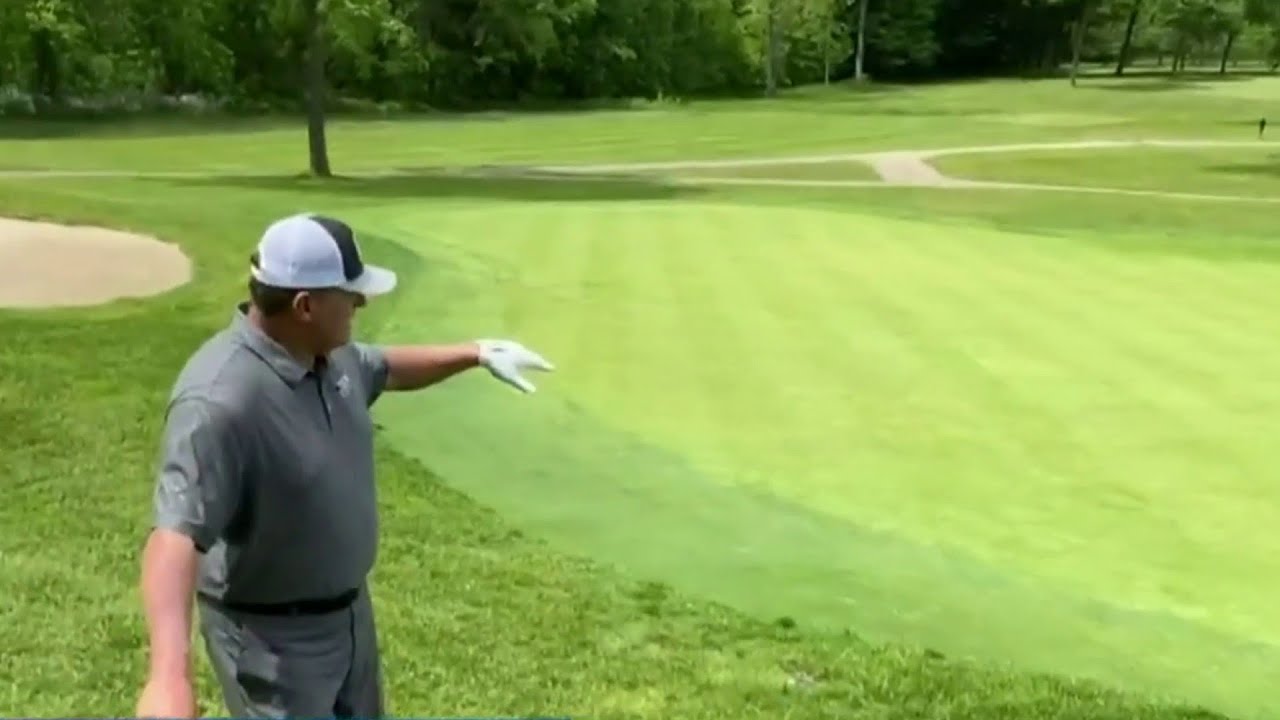 On the course with Bob Krause The downhill chip shot YouTube