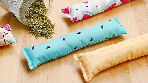 DIY Cat Toys - How to Make a Cat Kicker Toy