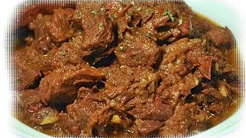 Quantas calorias tem 100 gramas de acém cozido?
