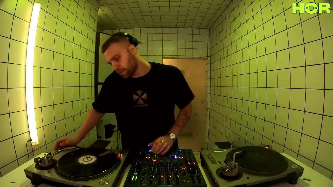 NO SIGNAL - Deluka / October 19 / 5pm-6pm