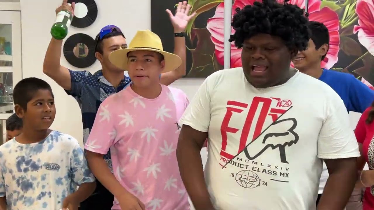 Feliz Día de las Madres - Henry Carrera con Luis Alcaraz y Max Jr Gutierrez