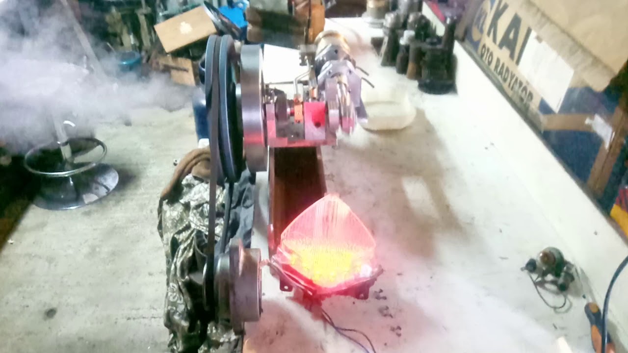 Machine a vapeur premier test de production électrique