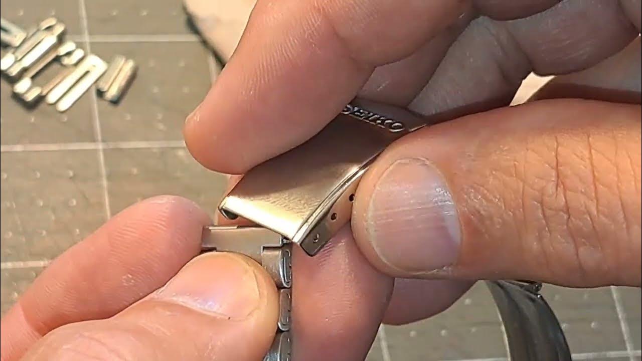 how-to-resize-seiko-5-watch-bracelet-band-folded-links-grand-watches