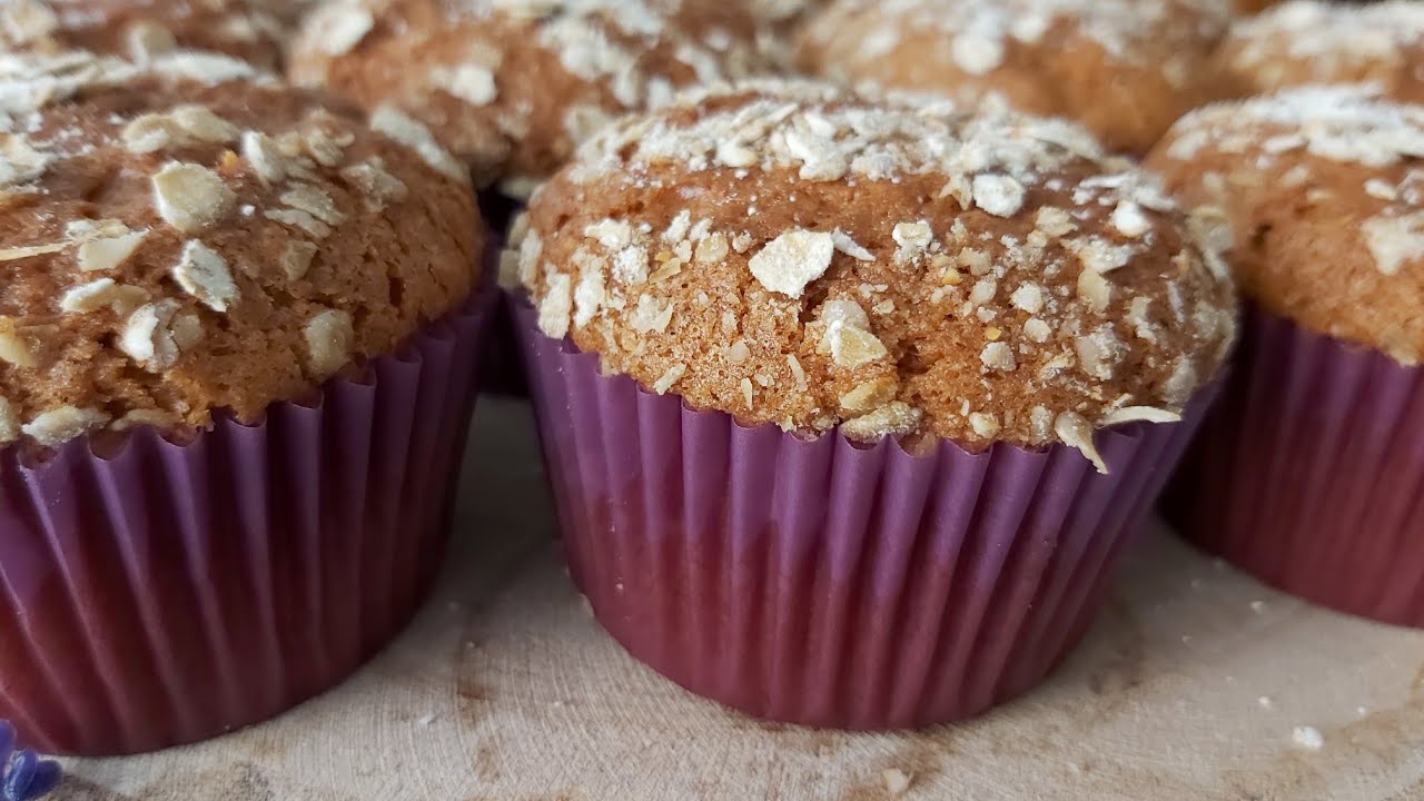 Cómo Hacer Magdalenas de Espelta 100% Integral| Receta Paso a Paso.مدلين الشعير 🧁