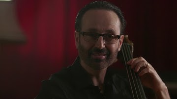 Using the Third Finger in ALL Positions? - Interview and demonstration by Marcos Machado