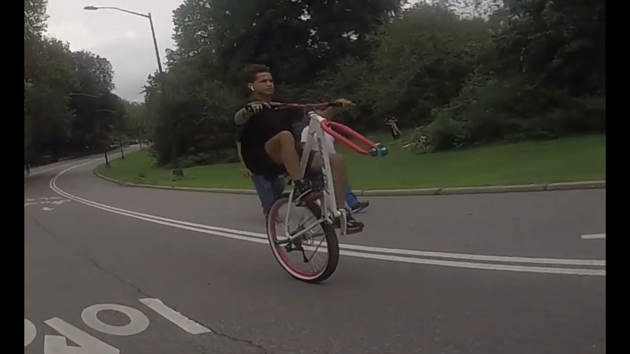 Bike with NO FRONT WHEEL. Riding complete laps in Central Park (6.1 miles, 10K)