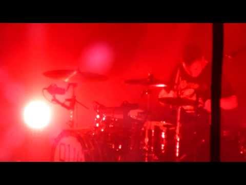 Arctic Monkeys - Brianstorm @ MILANO Mediolanum Forum (2013)