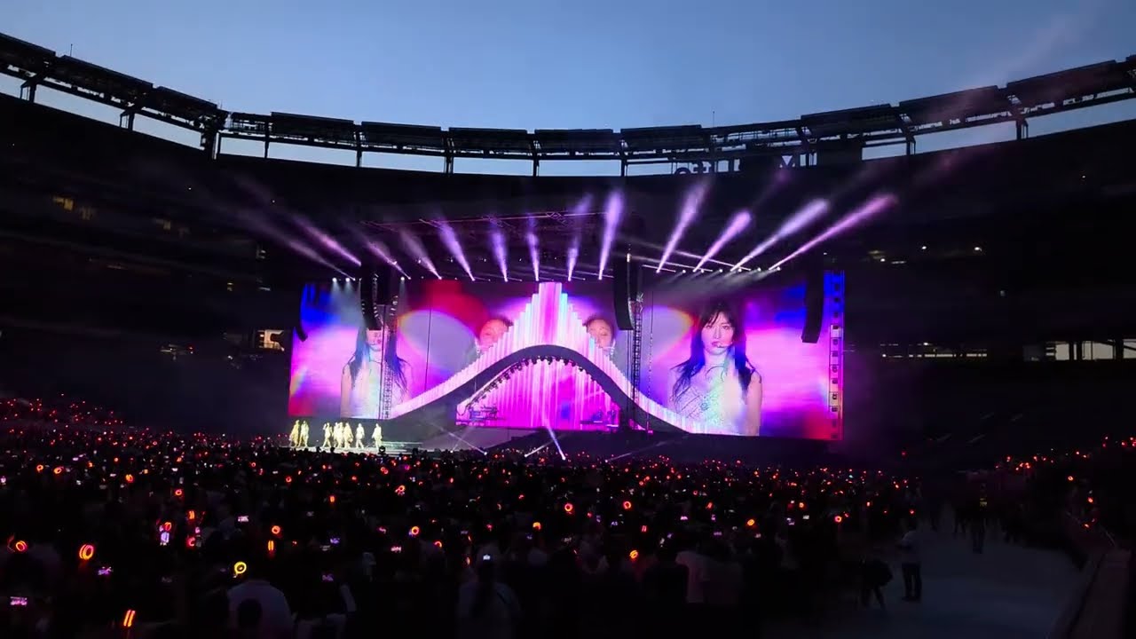 TWICE (트와이스) - FANCY + The Feels | New York 23.07.06 | 