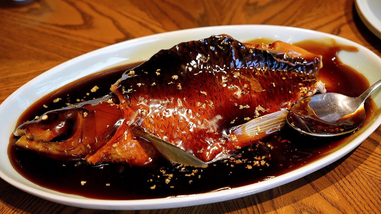 Hangzhou杭州吃喝vlog | 西湖醋魚真的那麽難吃嗎！？誰説杭州是美食荒漠...| 這是一條美食vlog😁| 美食探店 | 杭州探店 | 元气八眉菌