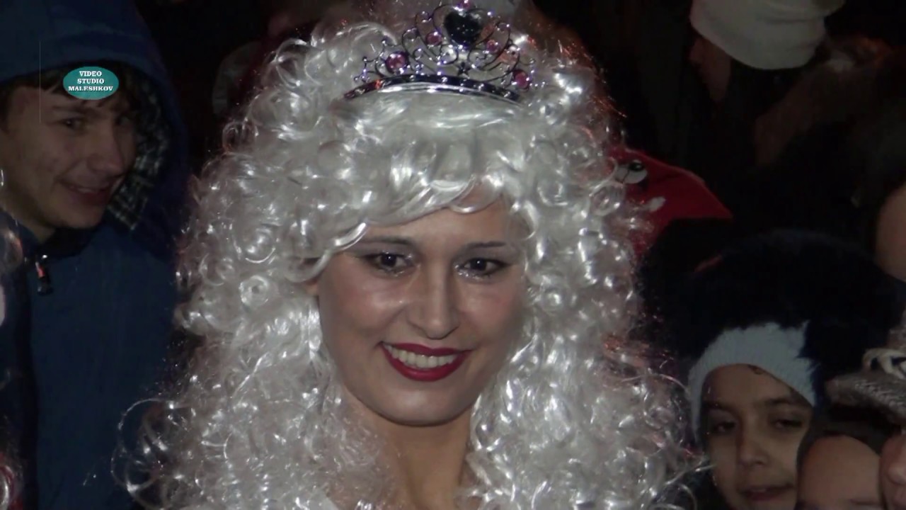 Тържествено запалване на Коледната елха в гр. Долни чифлик.