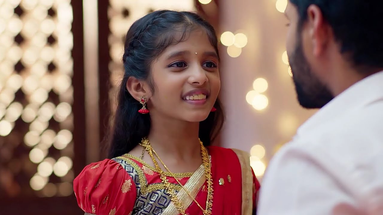 Amarendra Anjaliకి నెక్లెస్ ఇచ్చాడు | Nindu Noorella saavasam | Full Ep. 347 | ZEE Telugu