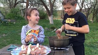 Как нельзя ЖАРИТЬ ШАШЛЫК | Сюрприз для Родителей Как нельзя ЖАРИТЬ ШАШЛЫК | Сюрприз для Родителей