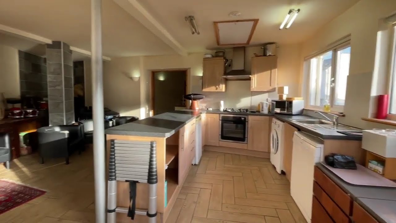 Uxbridge Square, Menai Bridge, Isle of Anglesey, LL59