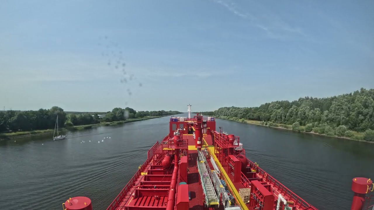 Kiel Canal Transit Time Lapse: Holtenau to Brunsbüttel [Part 1] 