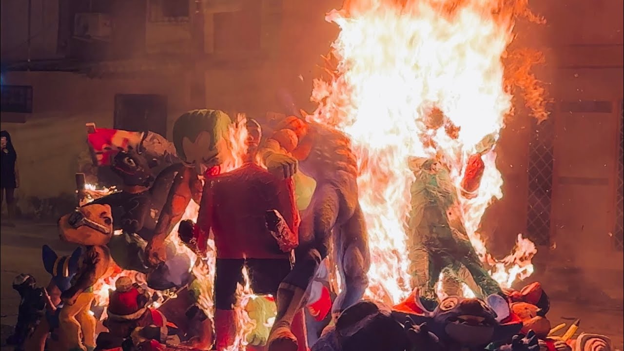 Quema de Año viejo on fire 🔥🧨🎆 2025-2026