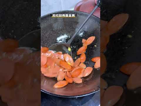Kamal Ecoのレシピ: ニンニク苗と卵とソーセージの炒め物 ふんわり美味しい家常菜