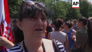 Annual Roma parade winds its way through Prague