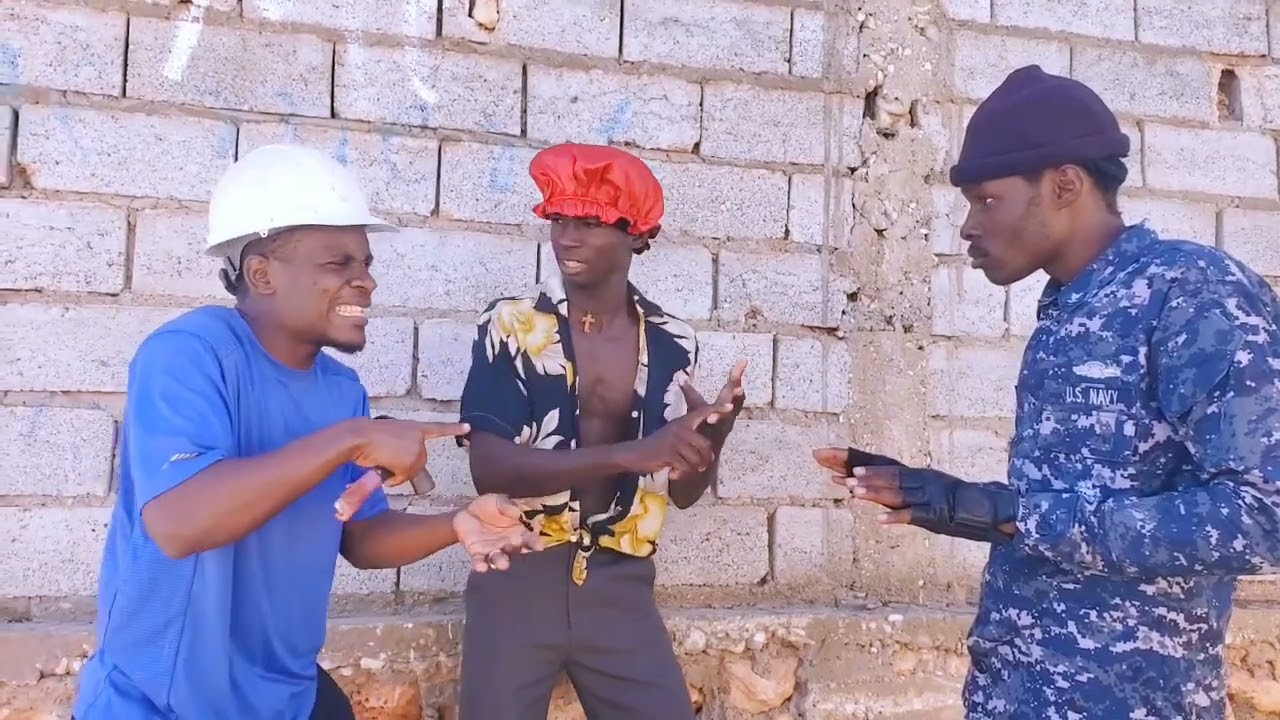 Yo bare gaspiye avèk bòs dechwa nan vòlè planch