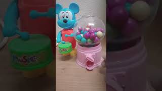 ENJOY 😊 PLAYING GUMBALL MACHINE DISPENSER WITH CUTE MICKEY MOUSE DRUMMER AMAZING 🙃 #viral #shorts