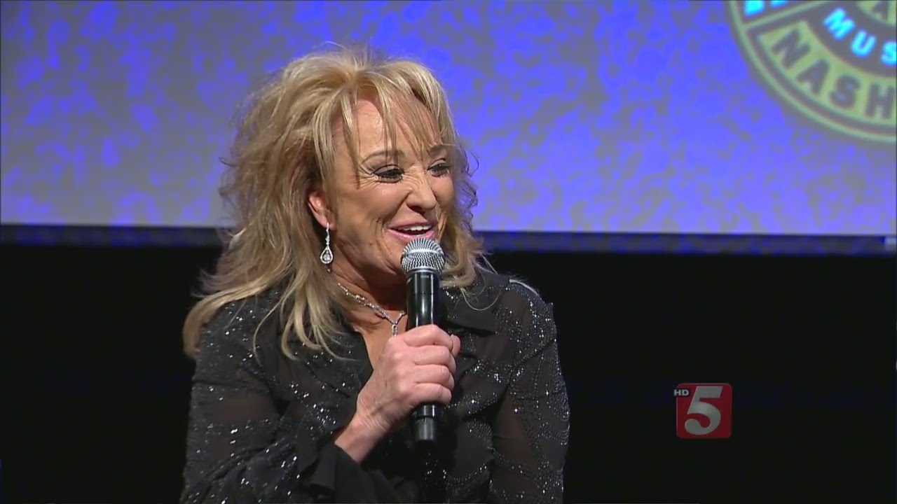 Tanya Tucker Exhibit Opens At Country Music Hall Of Fame YouTube