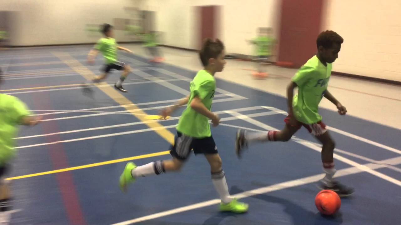 Futuro Core Receiving Skills Cruyff Turn Opposed - YouTube