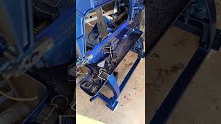 power hacksaw cutting