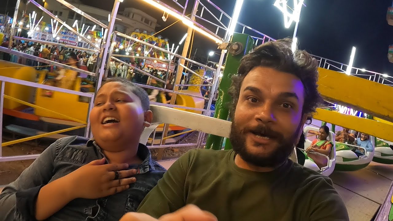 Giant Wheel Ride in India funny | Dangerous Giant Wheel Ride | Roller ...