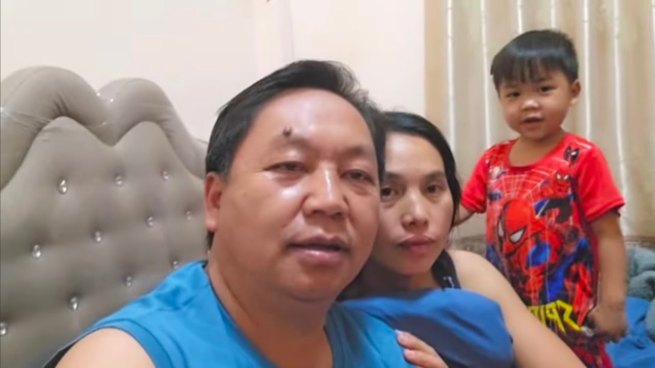 Tau nrog ib tus phauj hmoob ham raug mekas muab xa Los nplog teb tham thiab wb yuav mus saib nws