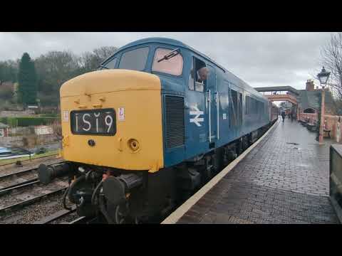 Class 46 Peak no. 182 (46045) Departing Bewdley, 30 December 2023