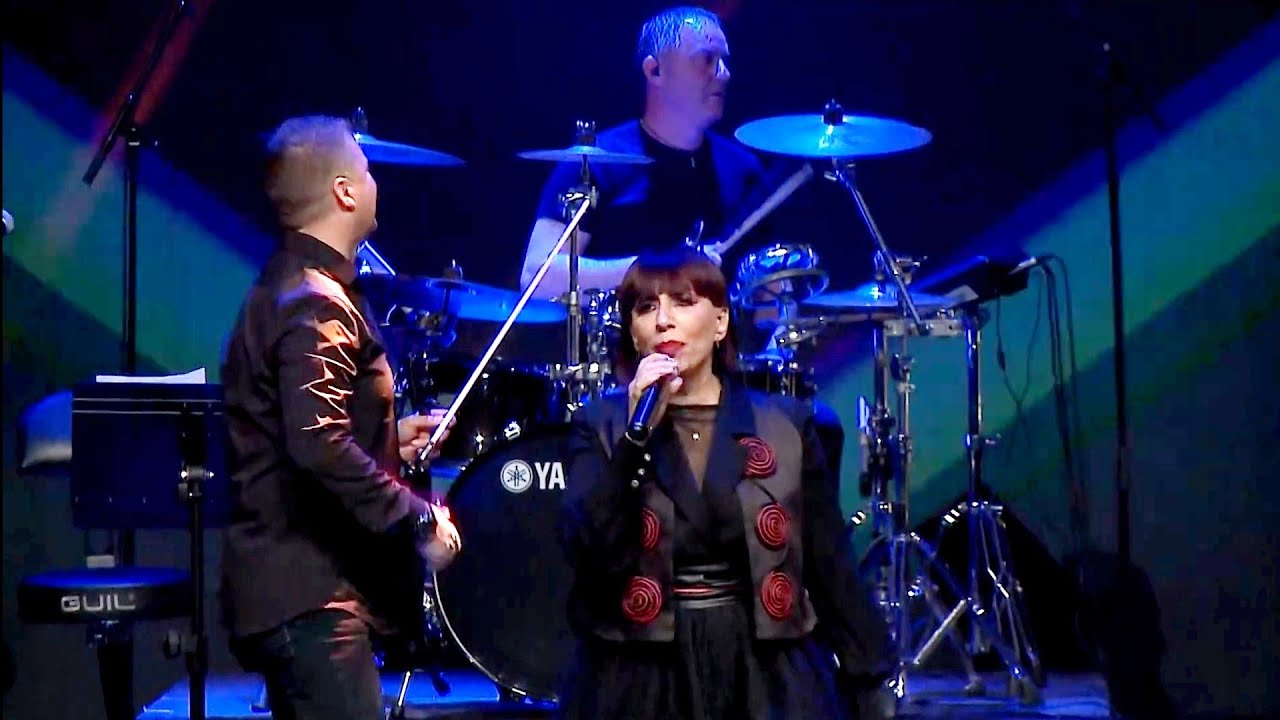 IRMA LIBOHOVA ERALD DEMIRI KOLAZH JUGU KONCERT LIVE 2023 YouTube irma-libohova-erald-demiri-kolazh-jugu-koncert-live-2023-youtube