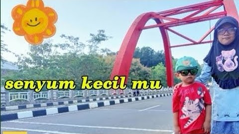 ☝️ Senyum kecil mu ☺️ ...#jalanjalanpagi #nyenengkeanaklanistri