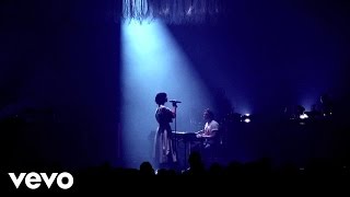 The Dø - A Mess Like This / Omen (Live at l’Olympia, Paris) chords