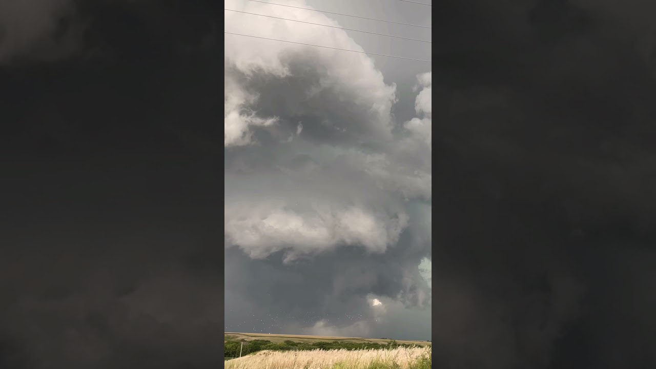 Rotating collar cloud before Tornado - Orleans Nebraska 8/22/21 adlı videoyu YouTube'da izle Rotating collar cloud before Tornado - Orleans Nebraska 8/22/21 adlı videoyu YouTube'da izle