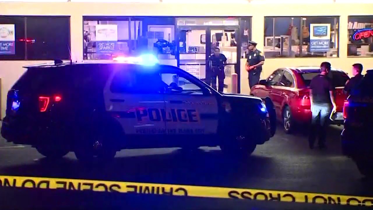 Pawn Shop Robbery - YouTube