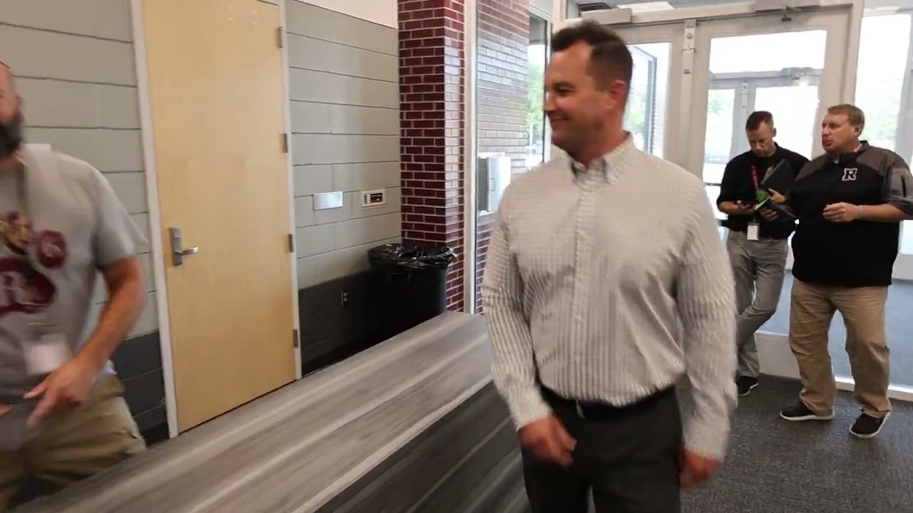 Rossford Jr-Sr High School Introducing Yondr Pouch for Cell Phones