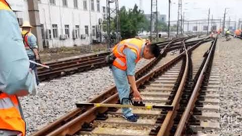 Digital track gauge working in railway turnout