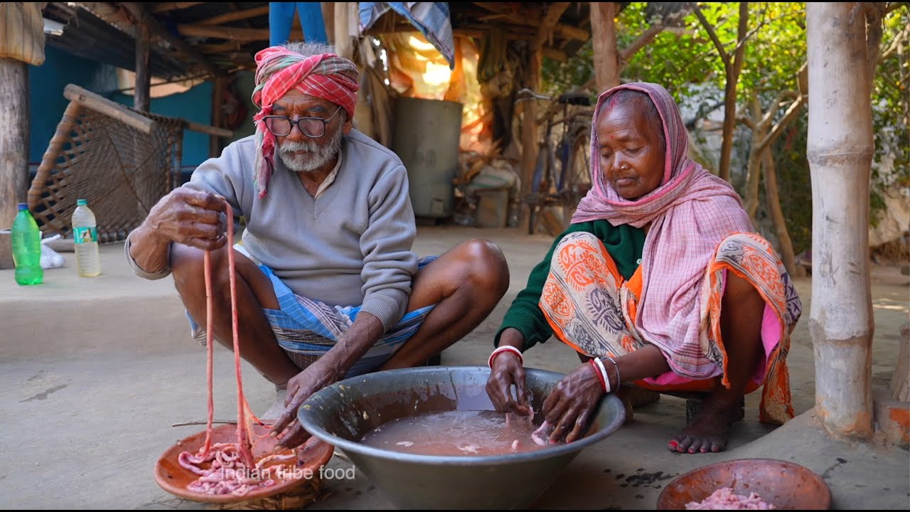 Chicken intestine capsicum egg curry | unique style egg capsicum steamed recipe eating | tribe cook